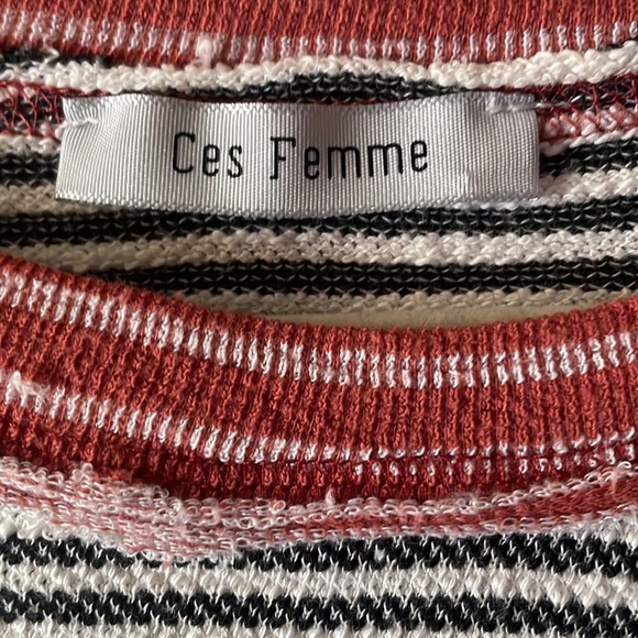 Striped short sleeve colorblock top - Picture 2 of 6